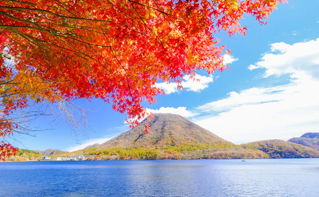 榛名富士と榛名湖のイメージ