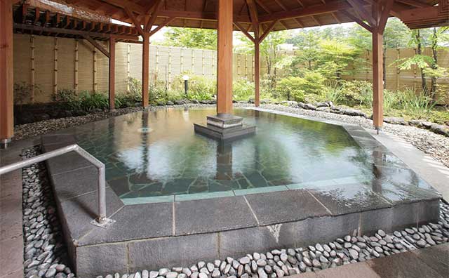 草津温泉 ホテル一井　露天風呂の一例
