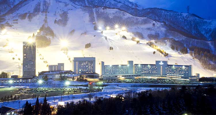 スキー場とホテルが直結で便利！東日本のアクセス抜群な施設11選