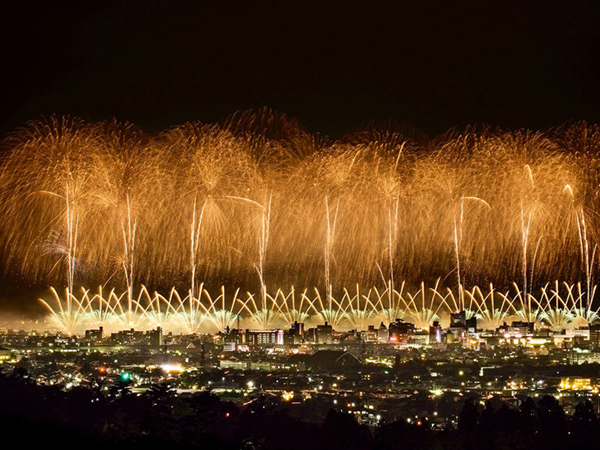 長岡まつり大花火大会を120％楽しむ方法を、花火マニアが教えますのイメージ