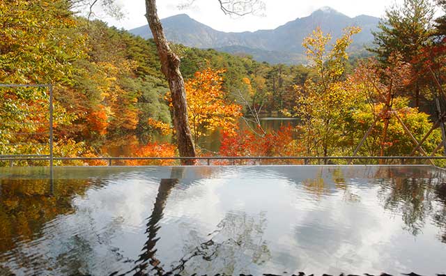 裏磐梯高原ホテル 「展望露天風呂　四季の湯」秋 のイメージ