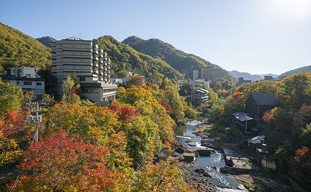定山渓　ゆらく草庵