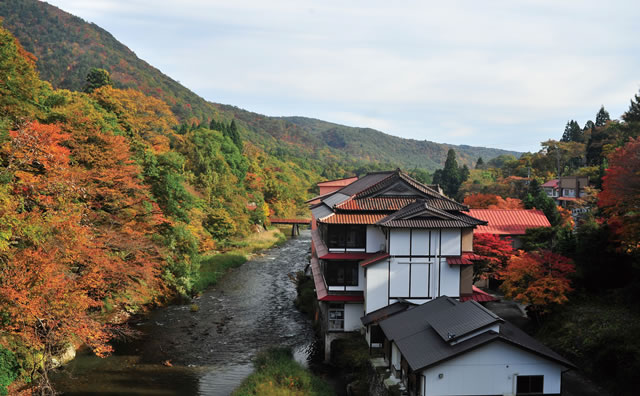 鉛温泉　藤三旅館