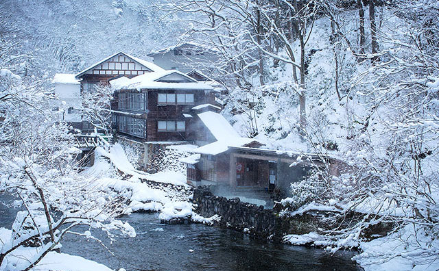 大沢温泉　山水閣