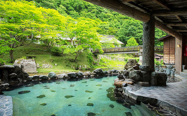 大沢温泉　山水閣