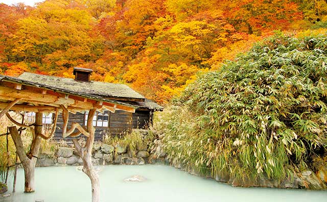 鶴の湯温泉　露天風呂のイメージ