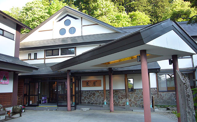 白布温泉　東屋