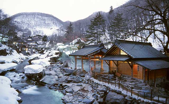 宝川温泉 汪泉閣　露天風呂