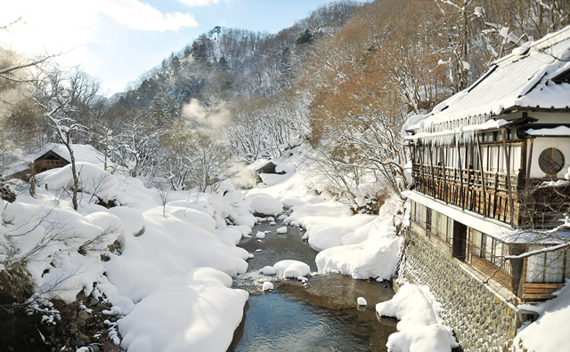宝川温泉 汪泉閣　外観