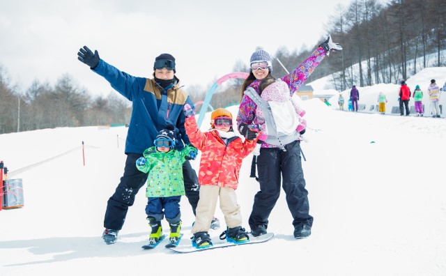 JR SKISKI】ファミリー向け！家族で楽しむスキー＆スノボ旅行2023-2024 ...