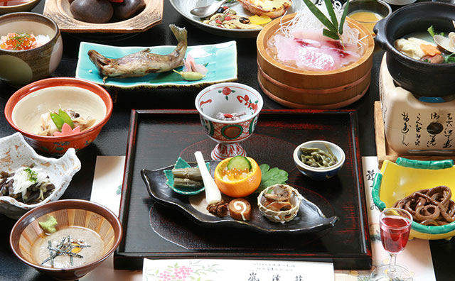 越後長野温泉 嵐渓荘