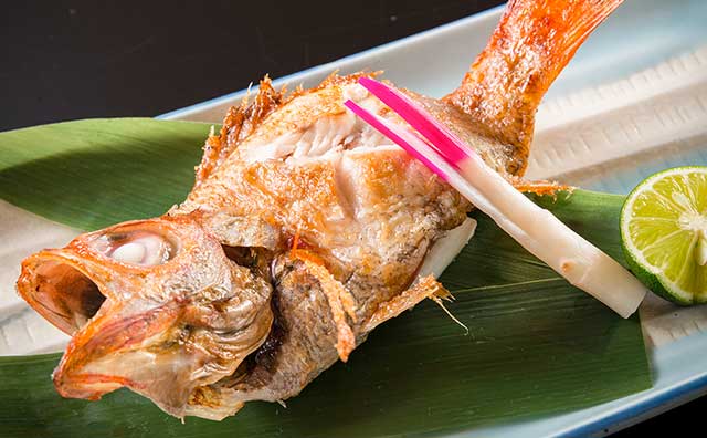 伝統旅館のぬくもり灰屋
