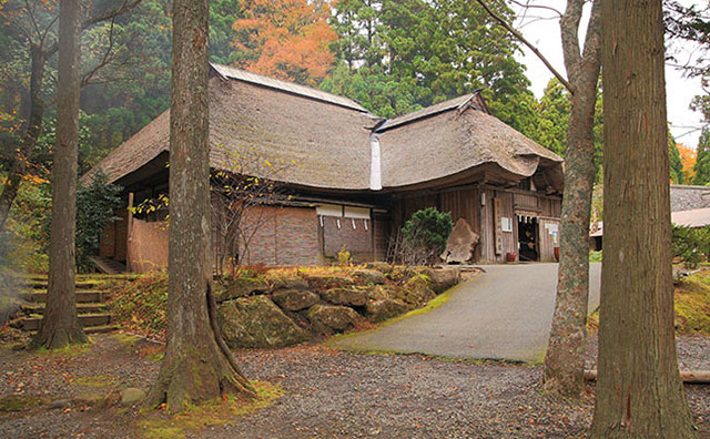 男鹿真山伝承館　外観