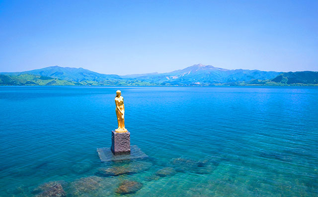  日本一の深さを誇る湖「田沢湖」