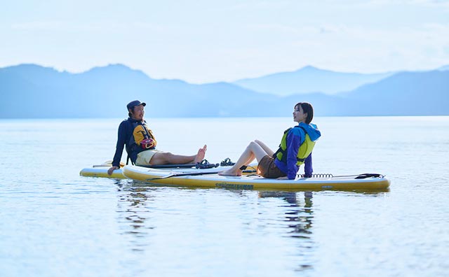 田沢湖　アウトドアアクティビティ　SUP