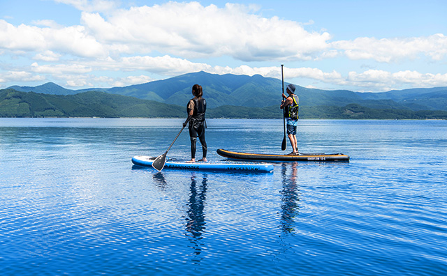 田沢湖　アウトドアアクティビティ　SUP