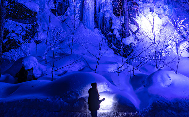 奥入瀬氷瀑ツアー