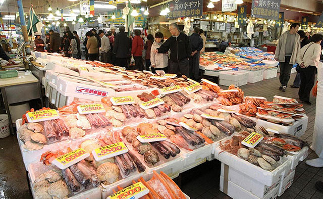 八食センター　鮮魚売り場