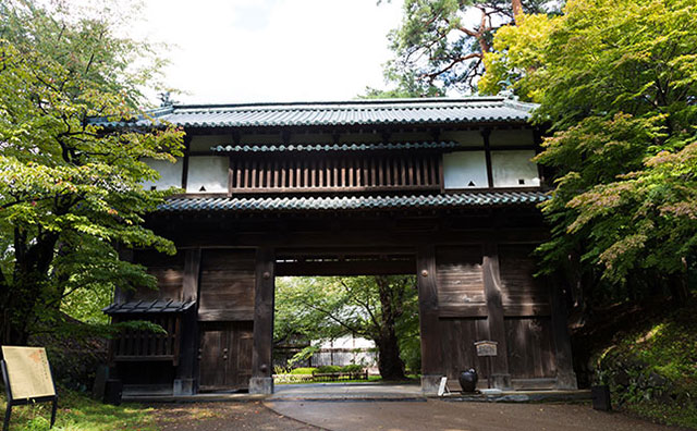 弘前城　東内門