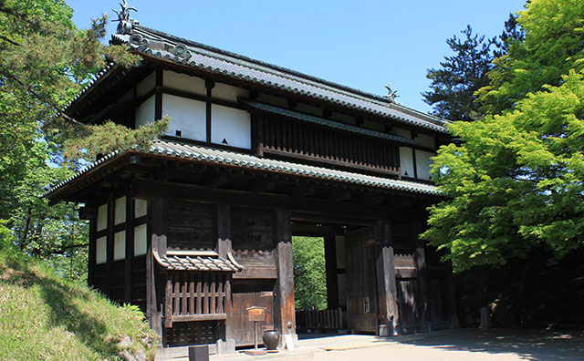 弘前公園　南内門