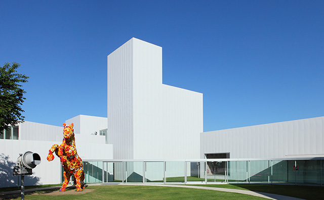 十和田市現代美術館