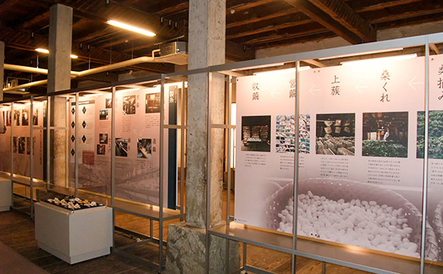 富岡製糸場 東繭倉庫の展示のイメージ