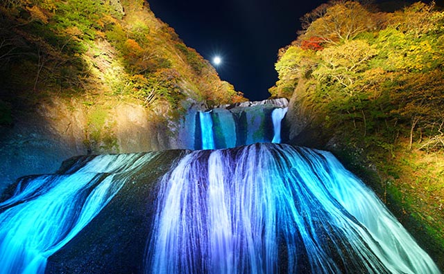 袋田の滝　ライトアップのイメージ