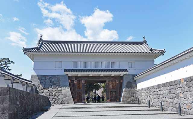 小田原城　銅門