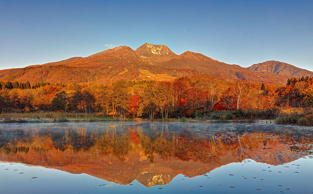 いもり池の紅葉