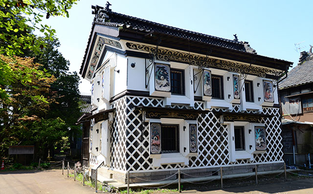 摂田屋　旧機那サフラン酒の鏝絵