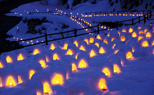 湯西川温泉かまくら祭