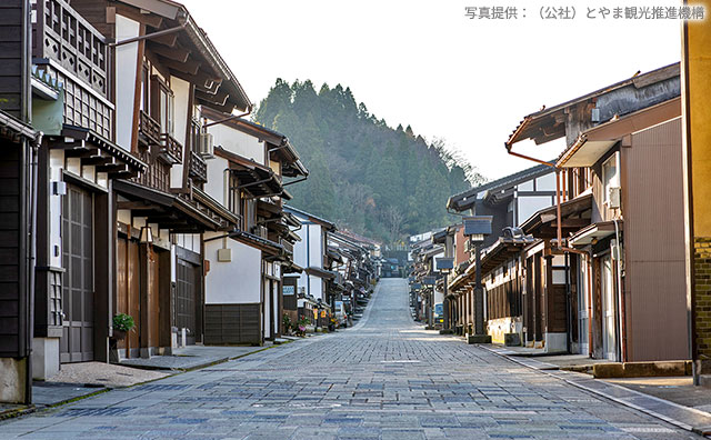八尾町　街並み