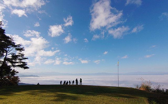 十分一山の南陽スカイパークから見る雲海