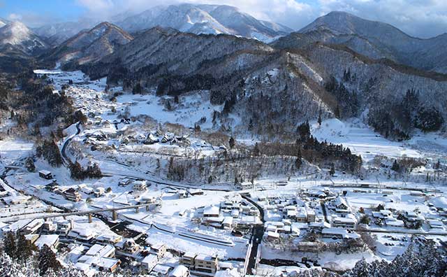 山寺（宝珠山 立石寺）五大堂からの眺望のイメージ