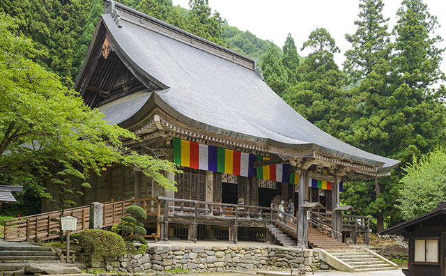 山寺（宝珠山 立石寺）根本中堂