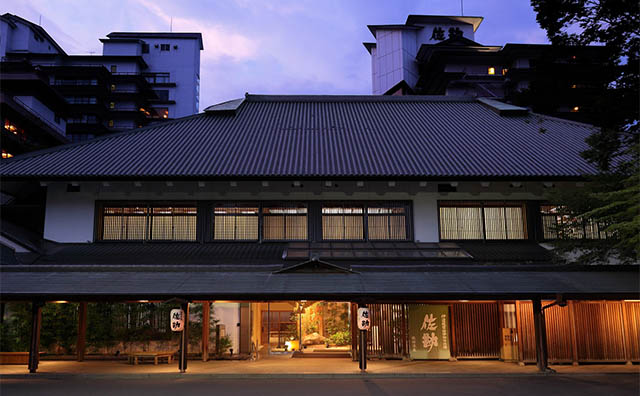 伝承千年の宿 佐勘　外観