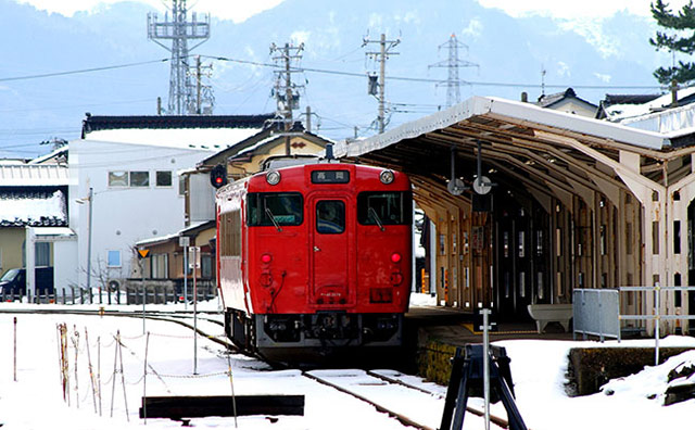 氷見温泉郷の玄関口 JR氷見駅のイメージ