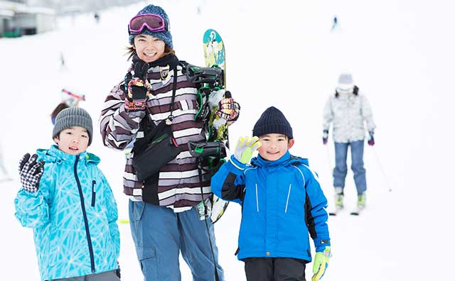 家族で楽しめるスキー場4選のイメージ