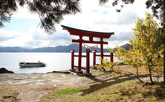 御座石神社の鳥居のイメージ