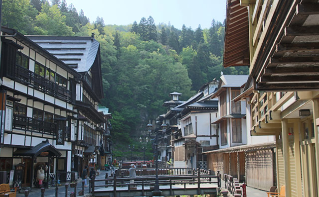 銀山温泉