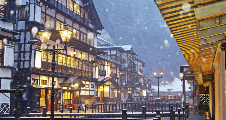 郷愁を感じる銀山温泉の見どころをご紹介！