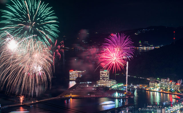 熱海海上花火大会