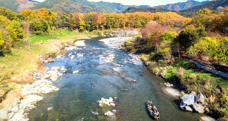 秋は紅葉の季節！ 一度は訪れたい東日本でおすすめの紅葉スポット20選の記事のイメージ