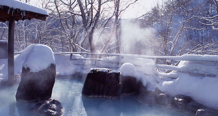 東北旅行といえば温泉！雪景色が眺められるおすすめの露天風呂を紹介のイメージ