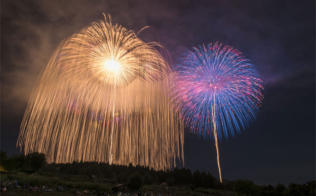 今年の夏は「片貝まつり」へ！大きく迫力ある花火の魅力を紹介の記事イメージ