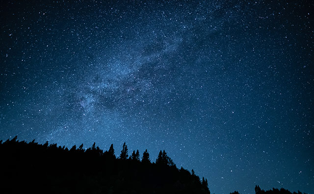 日本一と称される阿智村の星空のイメージ