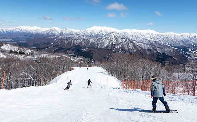 ガーラ 湯沢 積雪 量