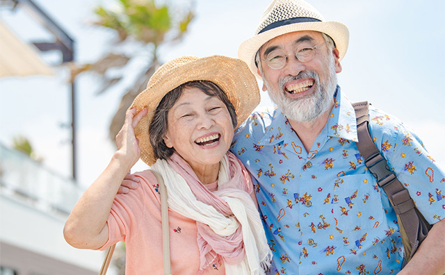 両親の結婚記念日に贈りたいプレゼントを紹介！素敵な思い出作りなら旅行もおすすめ！