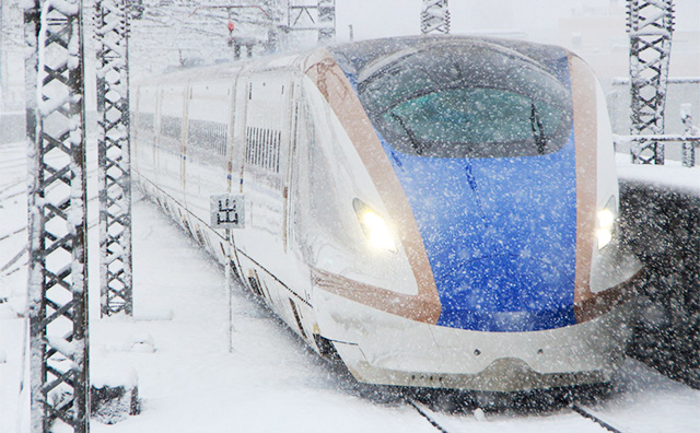 スキー・スノボは快適に移動できる列車で行こうのイメージ