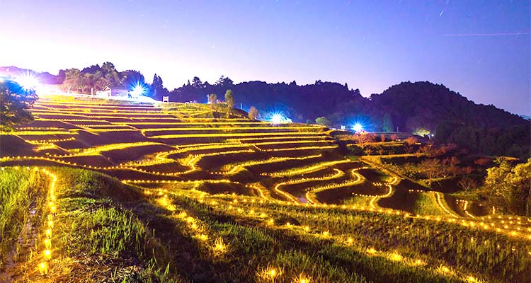 【絶景】関東の冬景色を楽しむならココ！氷柱やイルミネーションを見に行こうのイメージ